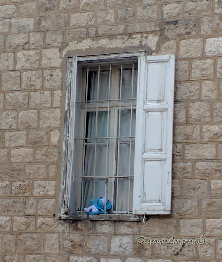 Smurf on old window