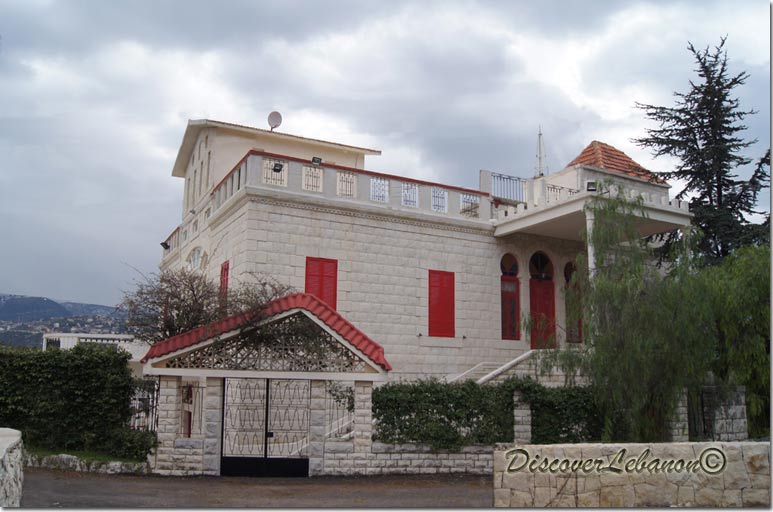 Red windows in Bejjeh
