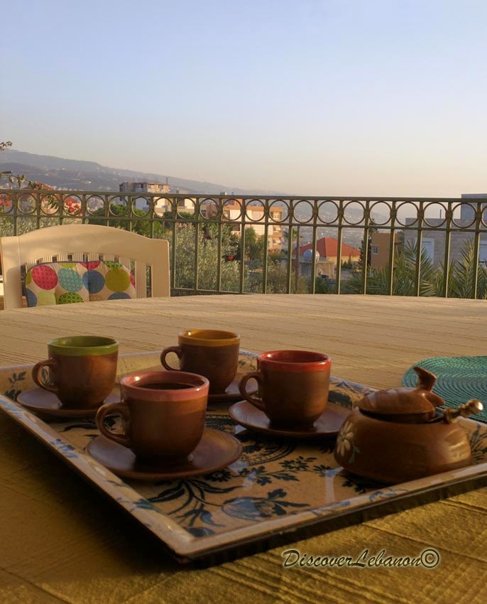 Coffee break in Amchit