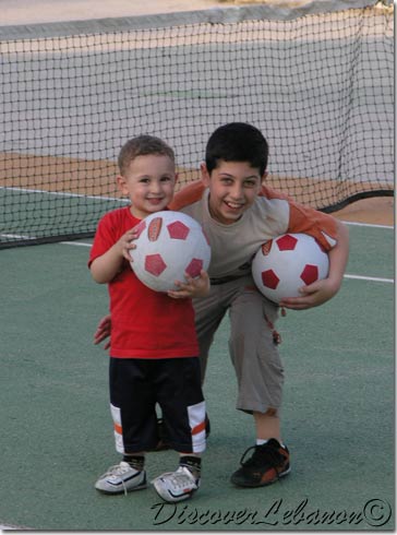 kids during football world cup