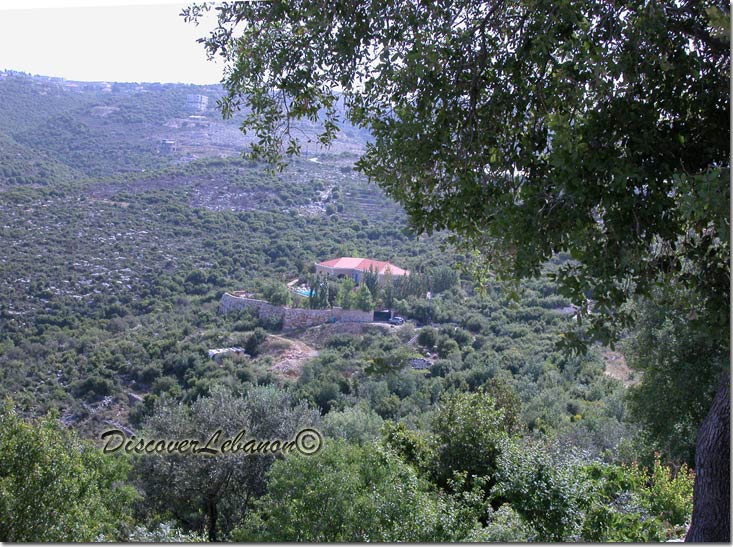 House in Chikhen and Monsef