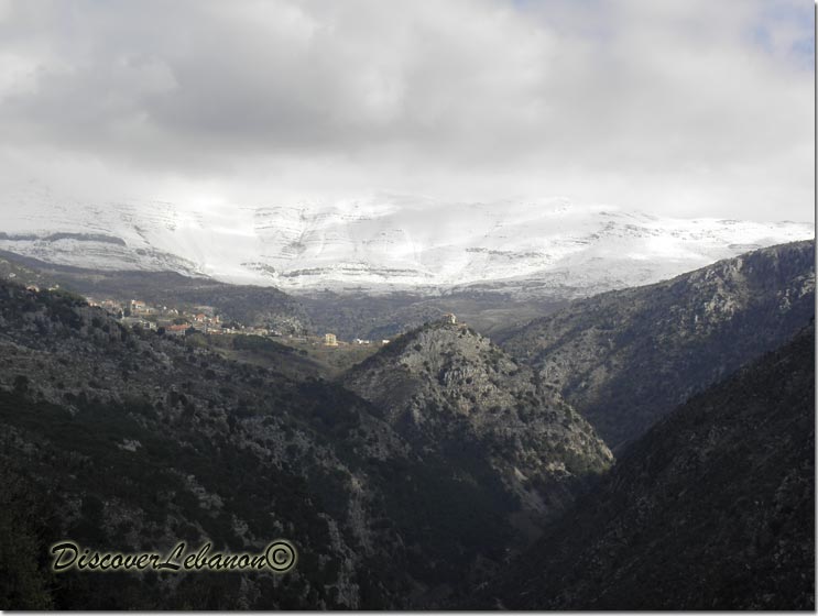 Mountains and valleys Baskinta